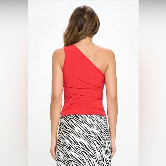 NWT BOUTIQUE ELLA ONE SHOULDER TOP - Picture 6 of 7